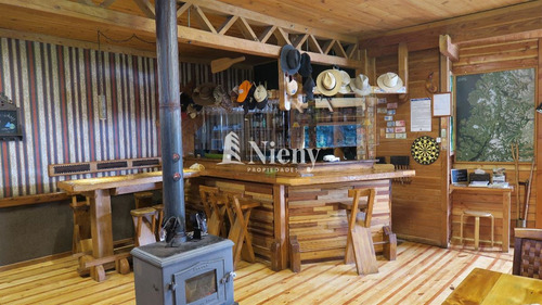 Hotel Venta La Junta / Carretera Austral