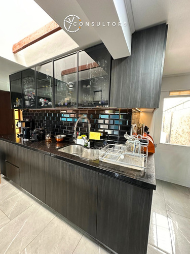 Oportunidad En Peñalolén! Casa Remodelada Condominio Privado