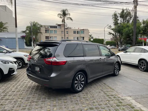 Toyota Sienna 3.5 Xle Piel At