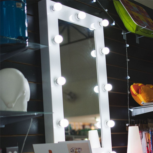 Imagem 4 de 4 de Kit 8 Lâmpadas Led 3w Branco Fria Penteadeira Camarim Quarto