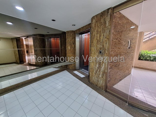 Tg Apartamento En Piso Bajo Con Pozo De Agua, En Alquiler, Canon Incluye Condominio, En Santa Eduvigis 25-18127 Ys