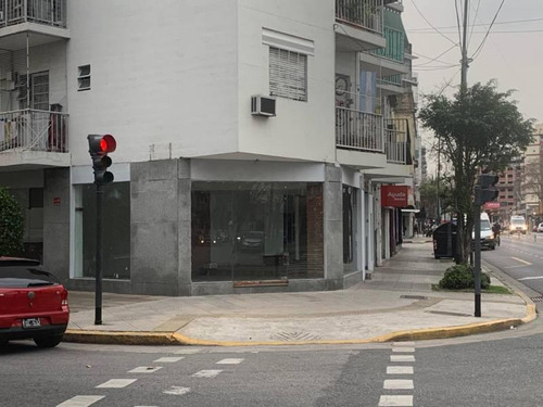 Local Comercial En Esquina C/renta - Ideal Inversor