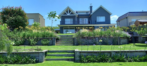 Casa  En Alq. Temporario  En San Benito, Villanueva, Tigre