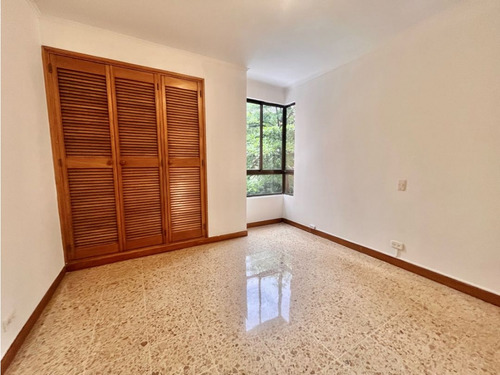Apto Milla De Oro, 3 Habitaciones + Cuarto De Servicio
