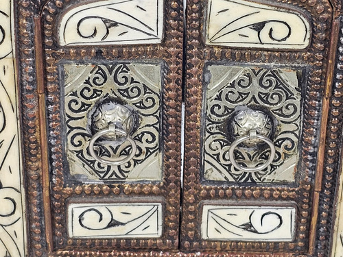 Espejo Decorativo Marroqui Madera Bronce Y Hueso Marrón (Usado)