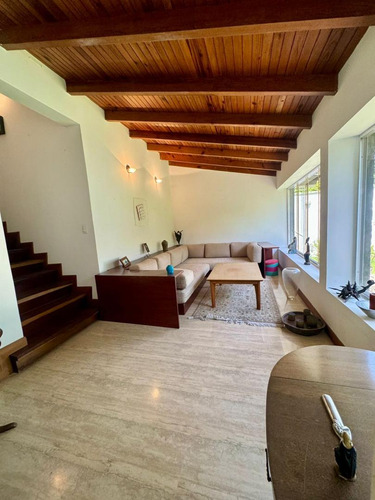 Venta Casa Colinas De Tamanaco Jk