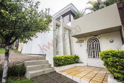 Imagen 1 de 25 de Casa En Venta En Santa Rita, Zapopan
