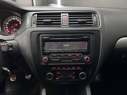 Volkswagen Vento 2.0 TDI ADVANCE L11