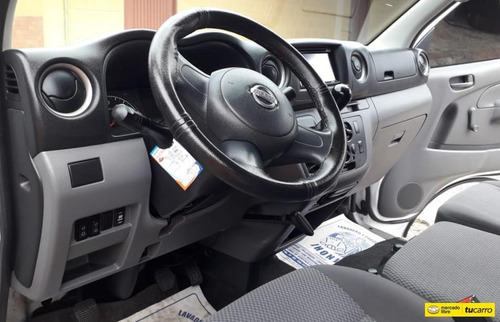 Nissan Urvan 2.5 Nv350 5 P