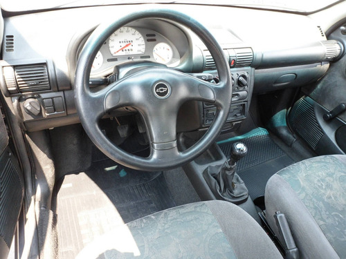 Chevrolet Corsa 1.0 Mpfi Milenium Sedan 8v Gasolina Manual