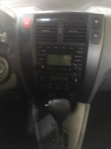 Imagem 6 de 9 de Tucson 2.0 Mpfi Gls 16v 143cv 2wd Gasolina 4p Automático