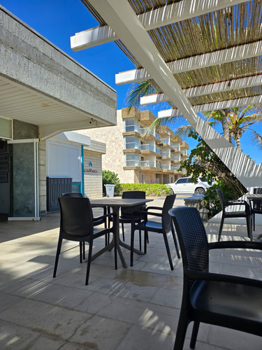 Proyecto Edificio Residencial-vacacional Playa El Agua