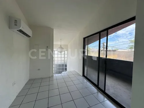 Casa En Venta En Valle Del Nogalar