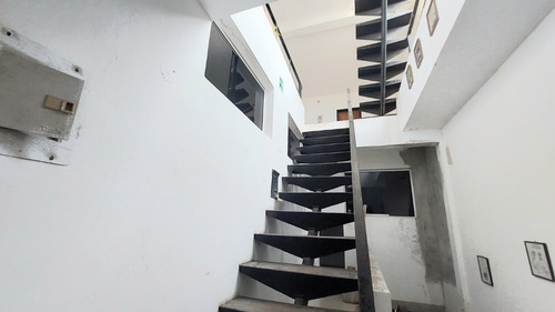 Imagen 15 de 21 de Tibisay Rojas Vende Edificio De Oficinas En El Centro Colonial De Puerto Cabello Cod. 171351