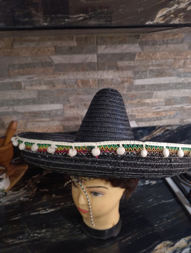 Sombreros Mexicanos Y Varios.. Playeros Y Campesino.