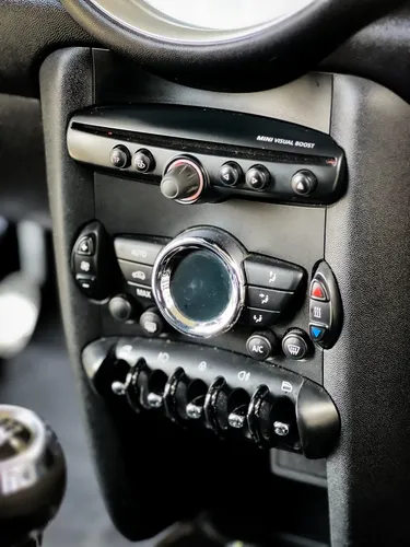 Mini Cooper 1.6 R56 Lci Connected