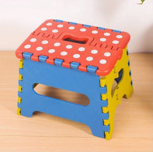 Banco Plegable Multiusos Colores Niño 100kg, Color Aleatorio