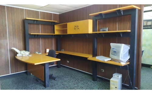 Venta. Oficina. Av. Universidad Tg