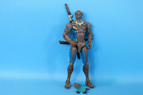 Genji Chrome Overwatch Ultimates Hasbro (Usado)