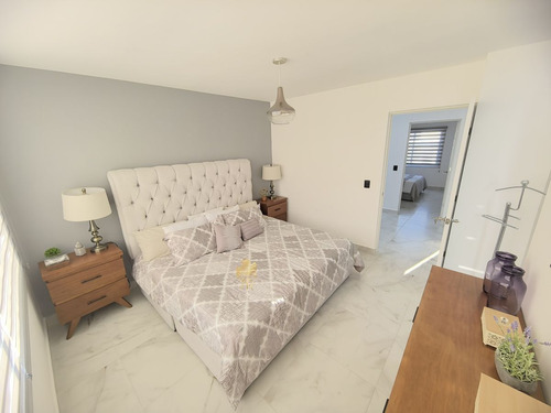 Casa Nueva En Zaru, Querétaro Moderno Con 4 Recámaras Y 3 Baños