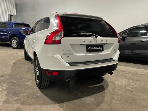 Imagen 8 de 16 de Volvo Xc60 2012 3.0 T6 Awd High 304cv