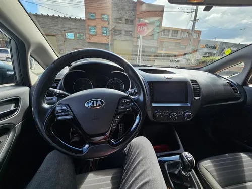 Kia Cerato Pro Sx 2nd Generacion 1.6cc Mt Aa