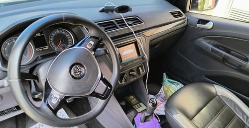 Volkswagen Saveiro 1.6 16v Cross Cab. Dupla Total Flex 2p
