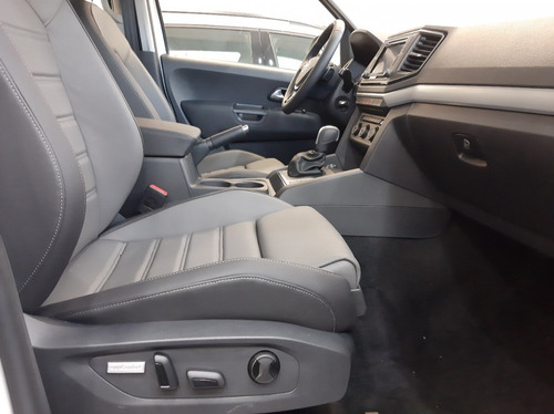 Imagen 11 de 25 de Volkswagen Amarok Highline 4x2 Automática At Autotag 2023 Vw