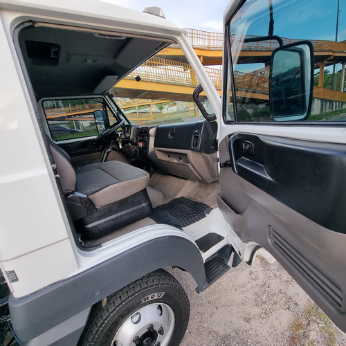 Vw 8.160 Ano 2016 Cesto Aéreo Guiton Com Ar Condicionado