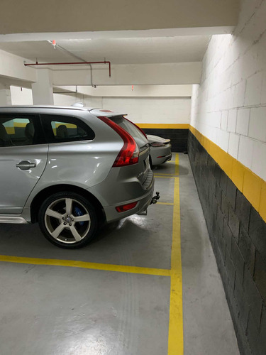 Volvo XC60 2.0 T5 R-design 5p