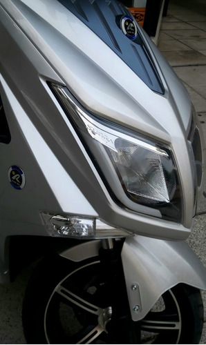 Imagen 16 de 19 de Scooter No Zanella No Gilera Electrico Sunra Hawk Eco D