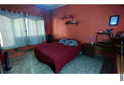 Casa Con Local Comercial Y Departamento En Venta-s San Rafael Con Cochera
