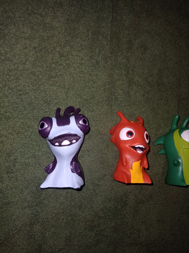 4 Muñequitos Juguete Bajoterra Slugterra (de Uso) (Usado)