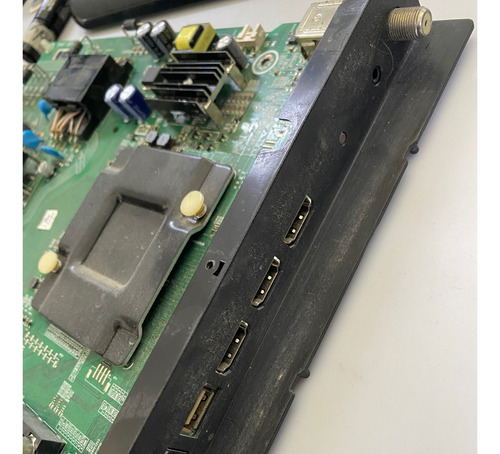 Rsag7 820 10461 Main Hisense 43r6000gm Serie 730 (Usado)