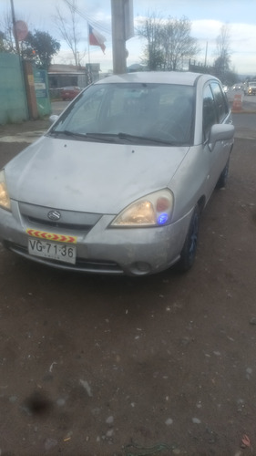 Suzuki Liana -