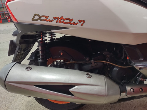 Se Vende Moto Deportiva 300 Cc En Buenas Condiciones.