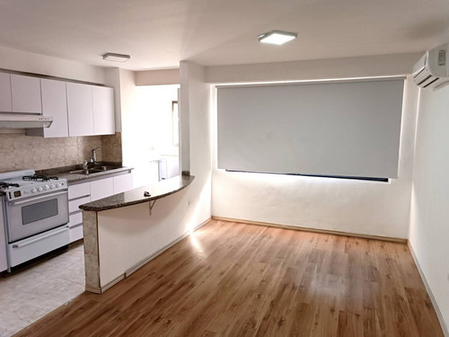 Imagen 2 de 9 de Marialba Giordano 04143417010 Impecable Apartamento En Alquiler De 79 M2 En Los Mangos Cod171736