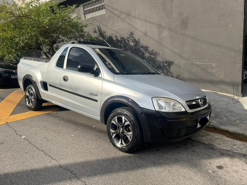 Imagem 4 de 13 de Chevrolet Montana Conquest