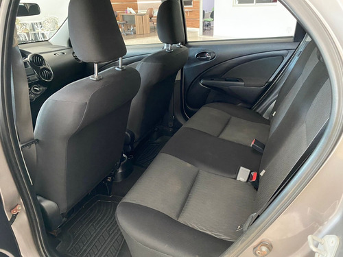 Imagem 7 de 15 de Toyota Etios 1.3 X 2018