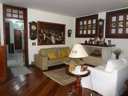 Casa Com 3 Dormitórios E 3 Vagas De Garagem - Paraíso. - Ca1180