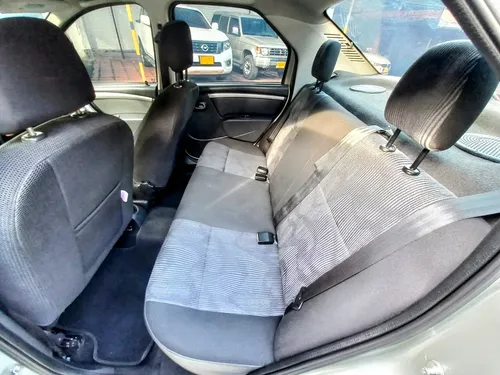Renault Logan 1.6 Dynamique Fii
