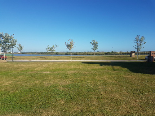 Lote Puertos Del Lago Muelles