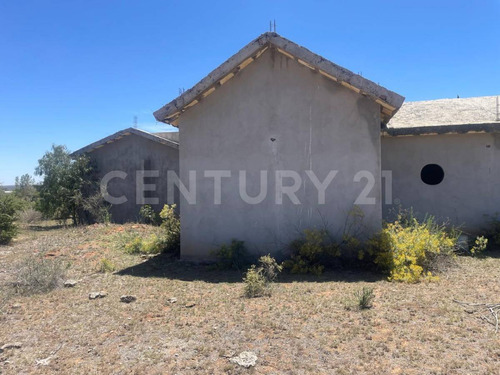 Quinta En Obra Negra Con Terreno 2684 Mts2 Comunidad De Bañuelos