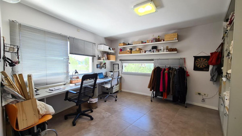Imagen 17 de 25 de Casa Con 4 Dormitorios En Miraflores Funes Hills