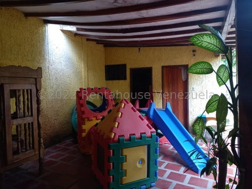 Imagen 11 de 20 de Vendo Casa Tipo Townhouse En Urbanizacion Doña Elvira, Codigo 22-25035 Cm