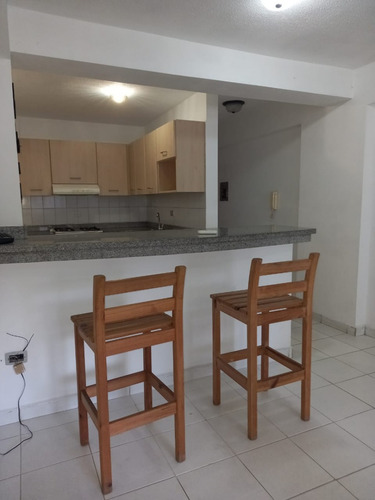 Imagen 8 de 18 de Ligia Guardia Alquila Apartamento En Res. Rossyel En La Trigaleña