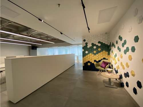 Oficina En Alquiler 125mt Centro Empresarial Torre Q