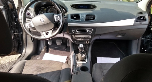 Renault Fluence 2013 2.0 Dynamique Hi-flex 4p
