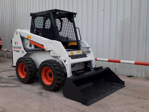 Imagen 9 de 16 de Minicargadora Bobcat, Desde