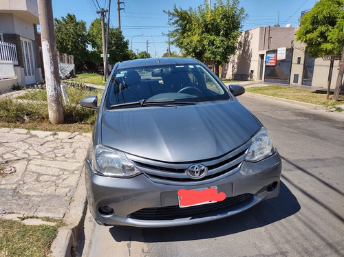 Toyota Etios 2014 1.5 Xs 5 P